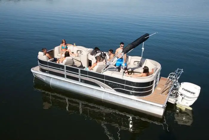 Sylvan 820 LZ Pontoon boat