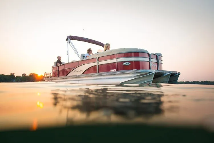 Manitou SR 23 Encore VP Pontoon boat