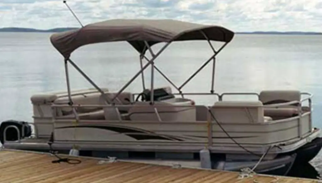 4 Best Pontoon Mooring Covers